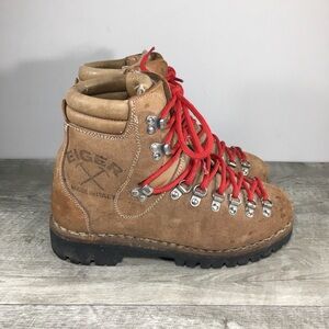Vintage Eiger Womens Hiking Leather Hiker Stomper Boots Vibram Backpacking 7.5